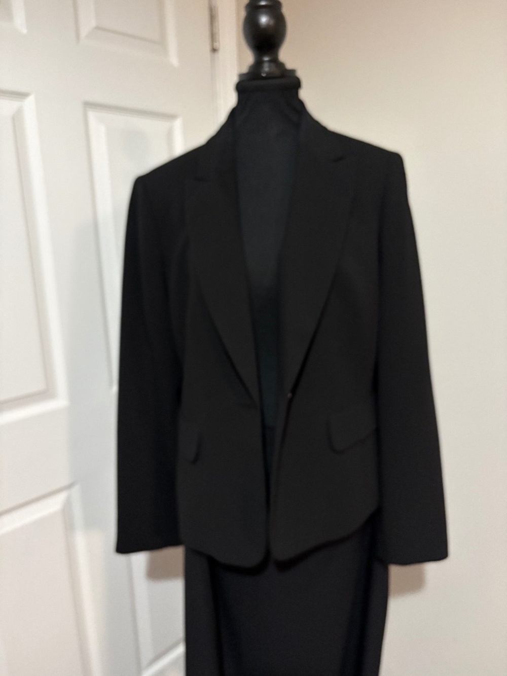 Kasper Suit